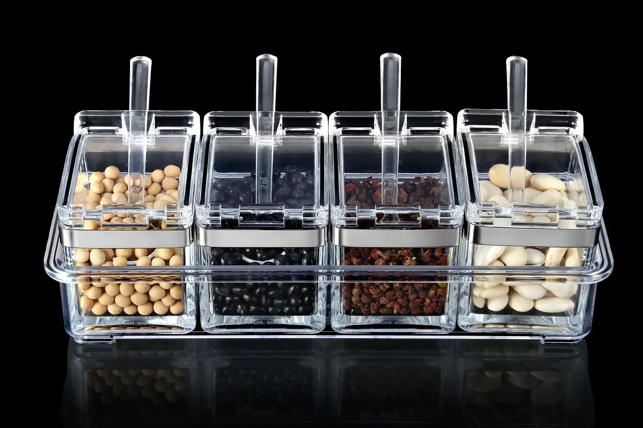 Sådan folder du origamiæsker med låg af kvadratisk papir